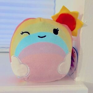☀️🌈NWT 5” Sunshine, the Rainbow, Original Squishmallow☀️🌈